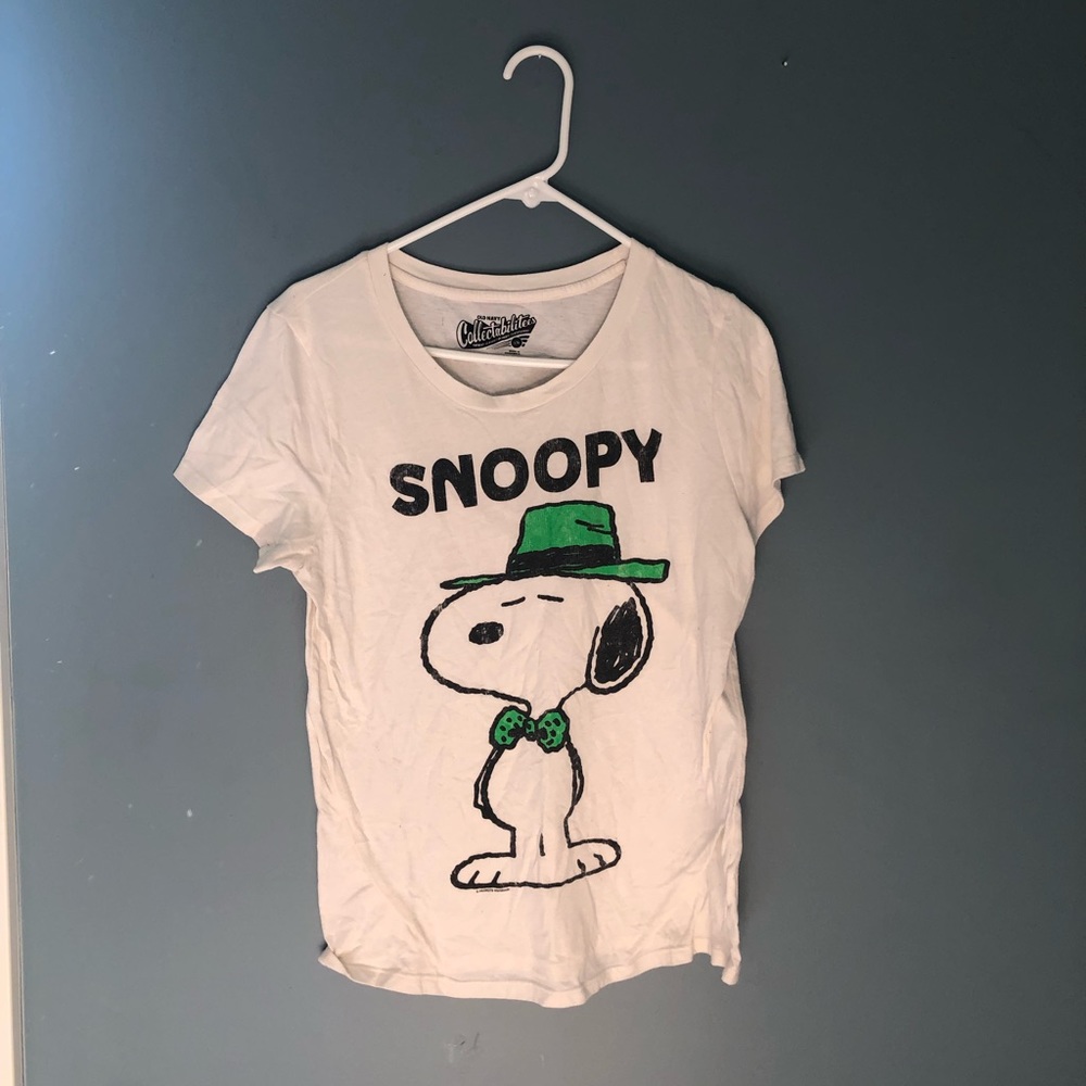 Women’s large snoopy tee
